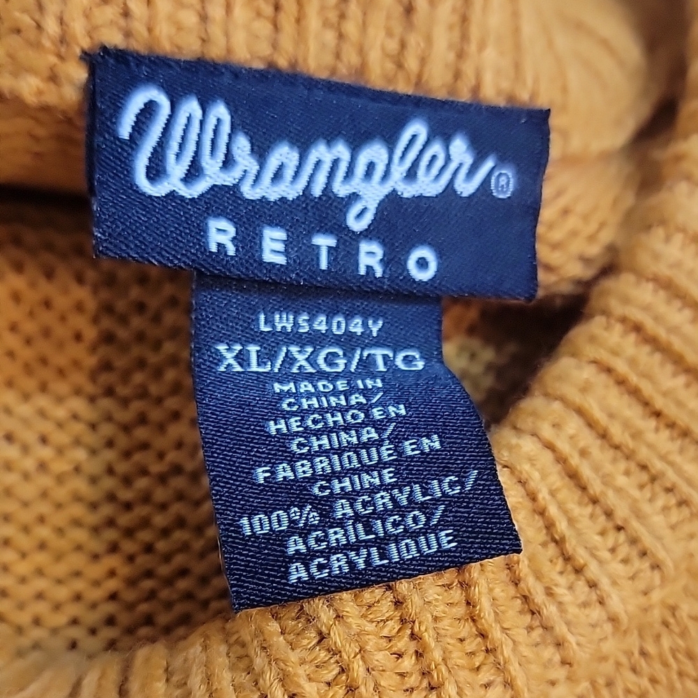 Wrangler Mustard Horseshoe Crewneck Sweater - Women - Picture 3 of 9